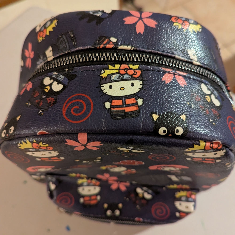 Hello Kitty Ninja Backpack - Picture 2 of 4